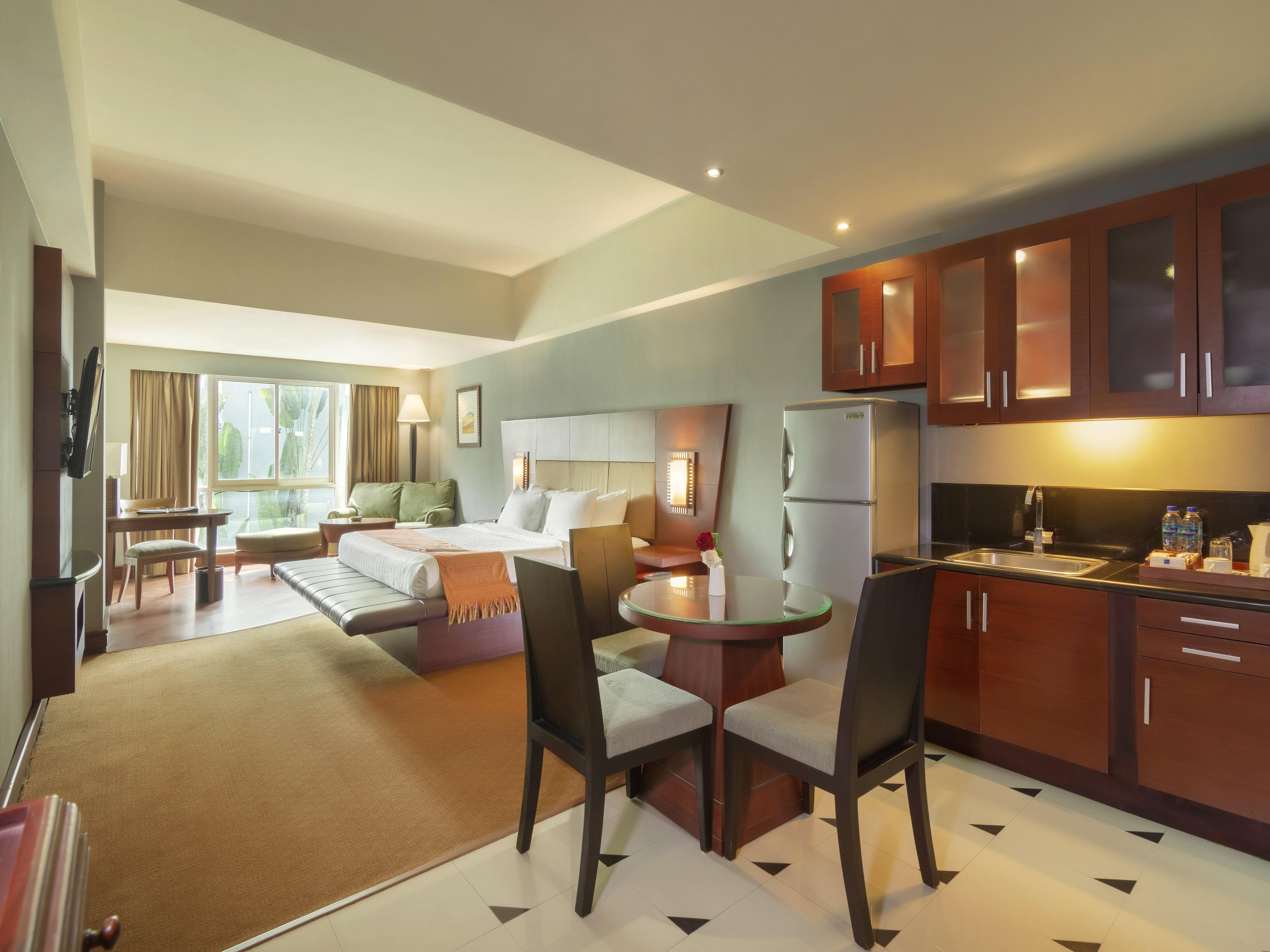 Blue Sky Hotel Balikpapan מראה חיצוני תמונה