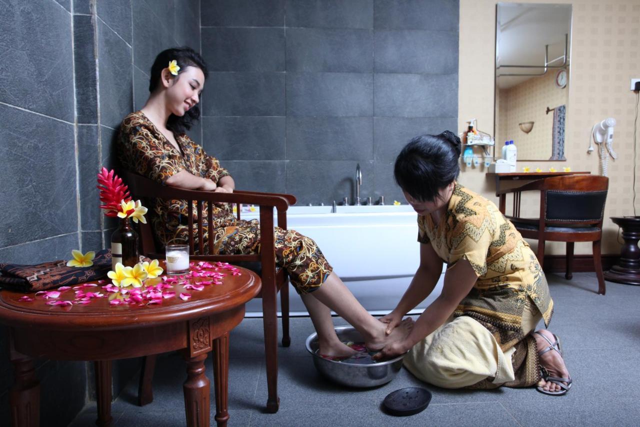 Blue Sky Hotel Balikpapan מראה חיצוני תמונה