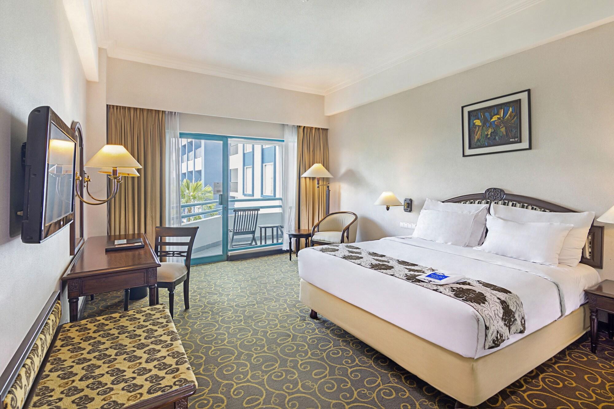 Blue Sky Hotel Balikpapan מראה חיצוני תמונה