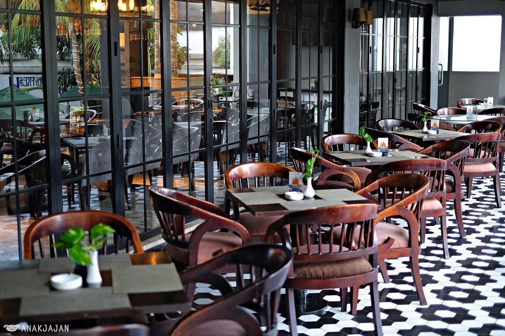 Blue Sky Hotel Balikpapan מראה חיצוני תמונה