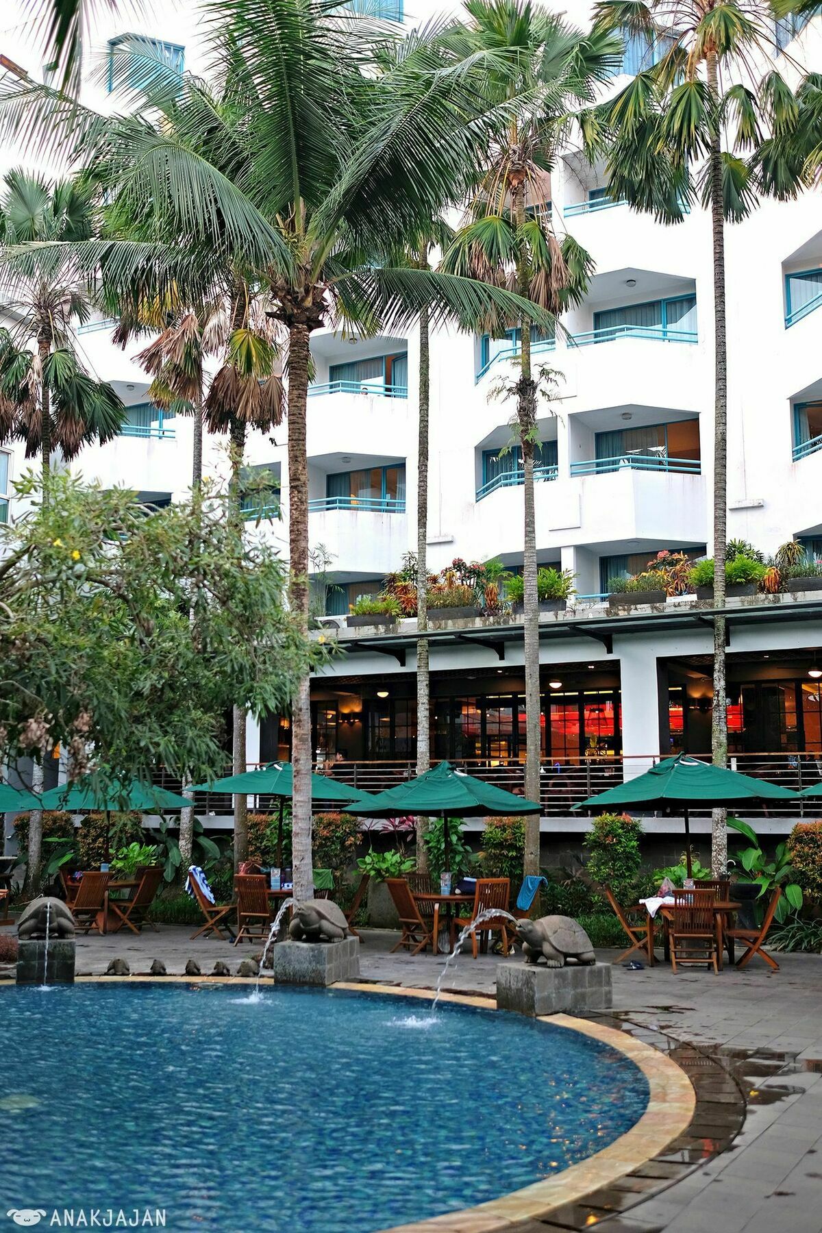 Blue Sky Hotel Balikpapan מראה חיצוני תמונה